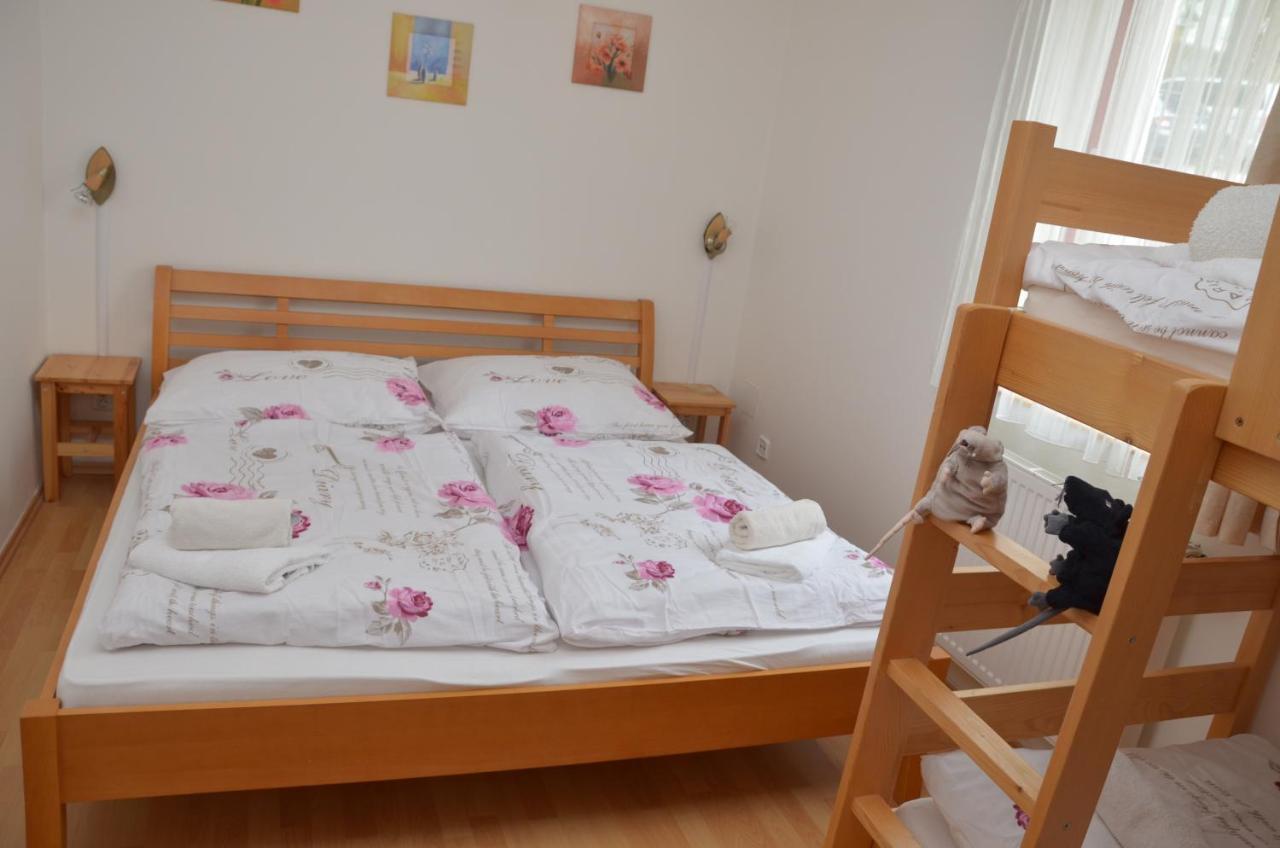 Lipno Riviera - Mysi V Bote Apartment Lipno nad Vltavou Bagian luar foto