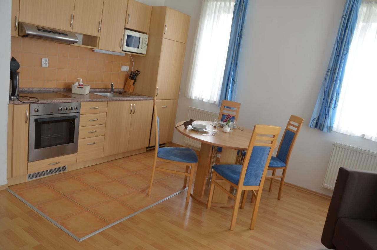 Lipno Riviera - Mysi V Bote Apartment Lipno nad Vltavou Bagian luar foto