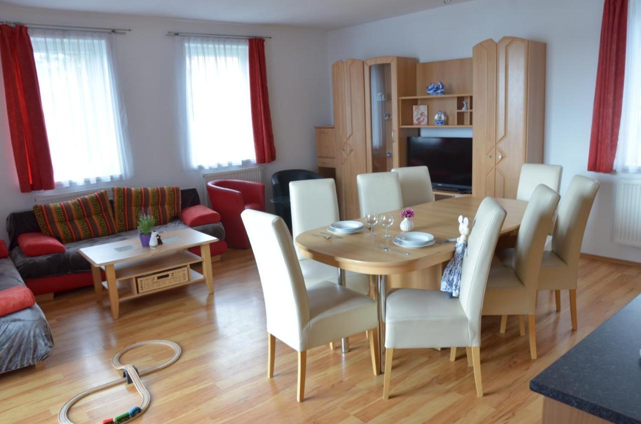Lipno Riviera - Mysi V Bote Apartment Lipno nad Vltavou Bagian luar foto