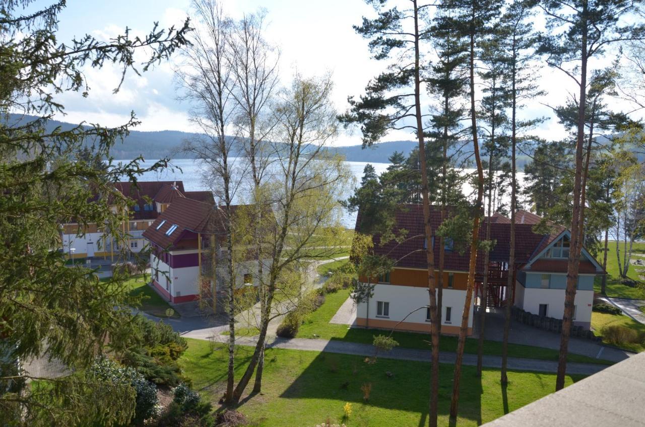 Lipno Riviera - Mysi V Bote Apartment Lipno nad Vltavou Bagian luar foto