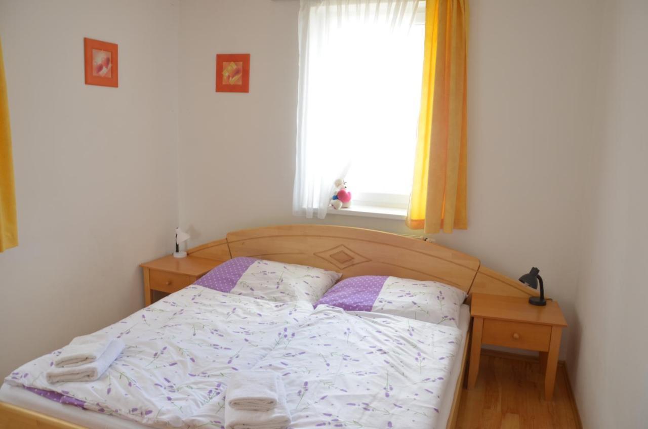 Lipno Riviera - Mysi V Bote Apartment Lipno nad Vltavou Bagian luar foto